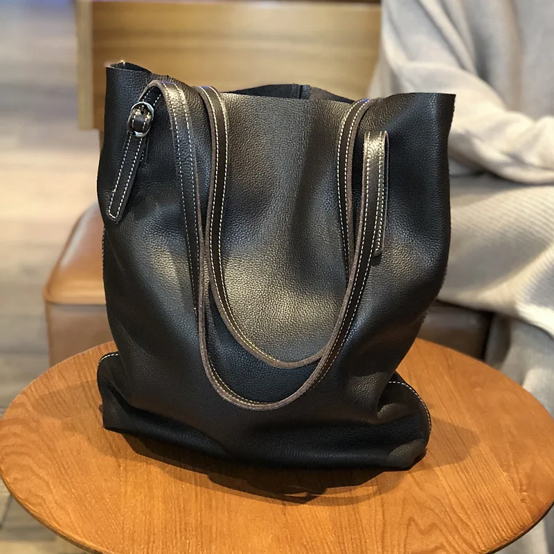 

2021 New Japanese and South Korea shoulder bag large head layer cowhide simple large capacity Tote bag