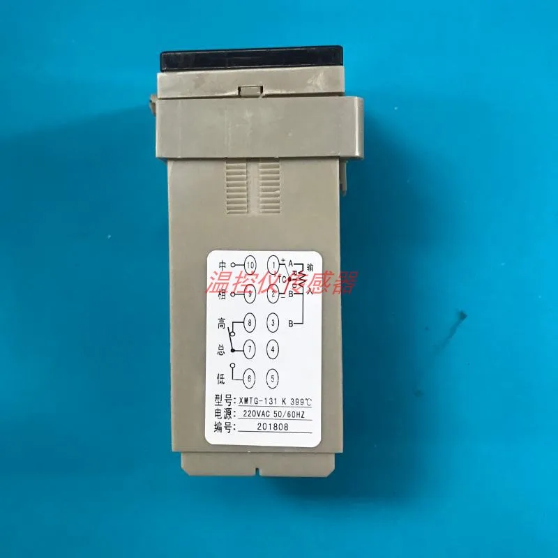 XMTG-131 Digital Dial Code XMTG-132 Digital Display Temperature Controller Gold Siwei 399K 999K PT100