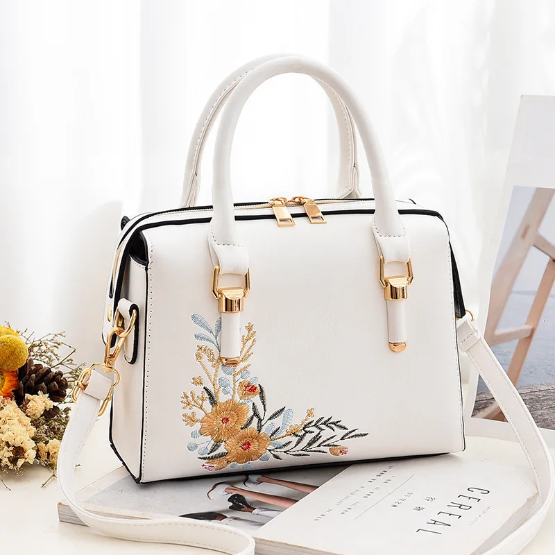 2023 Luxury Handbags Embroidered Women Bags PU Leather Crossbody Bags For Women Tote Retro Ladies Shoulder Bag Female Handbag