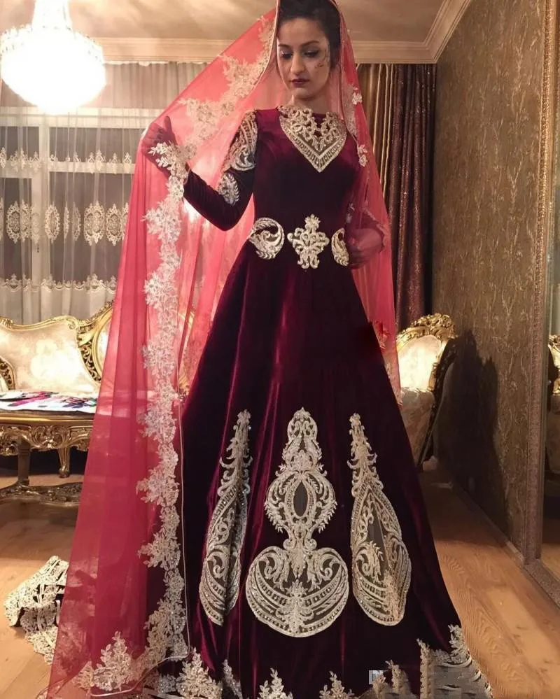 Vintage Burdundy Velvet Dress Muslim Wedding Gown Long Sleeves Chapel Train Indian Style Bridal Gown Vestidos Custom Made Appliq