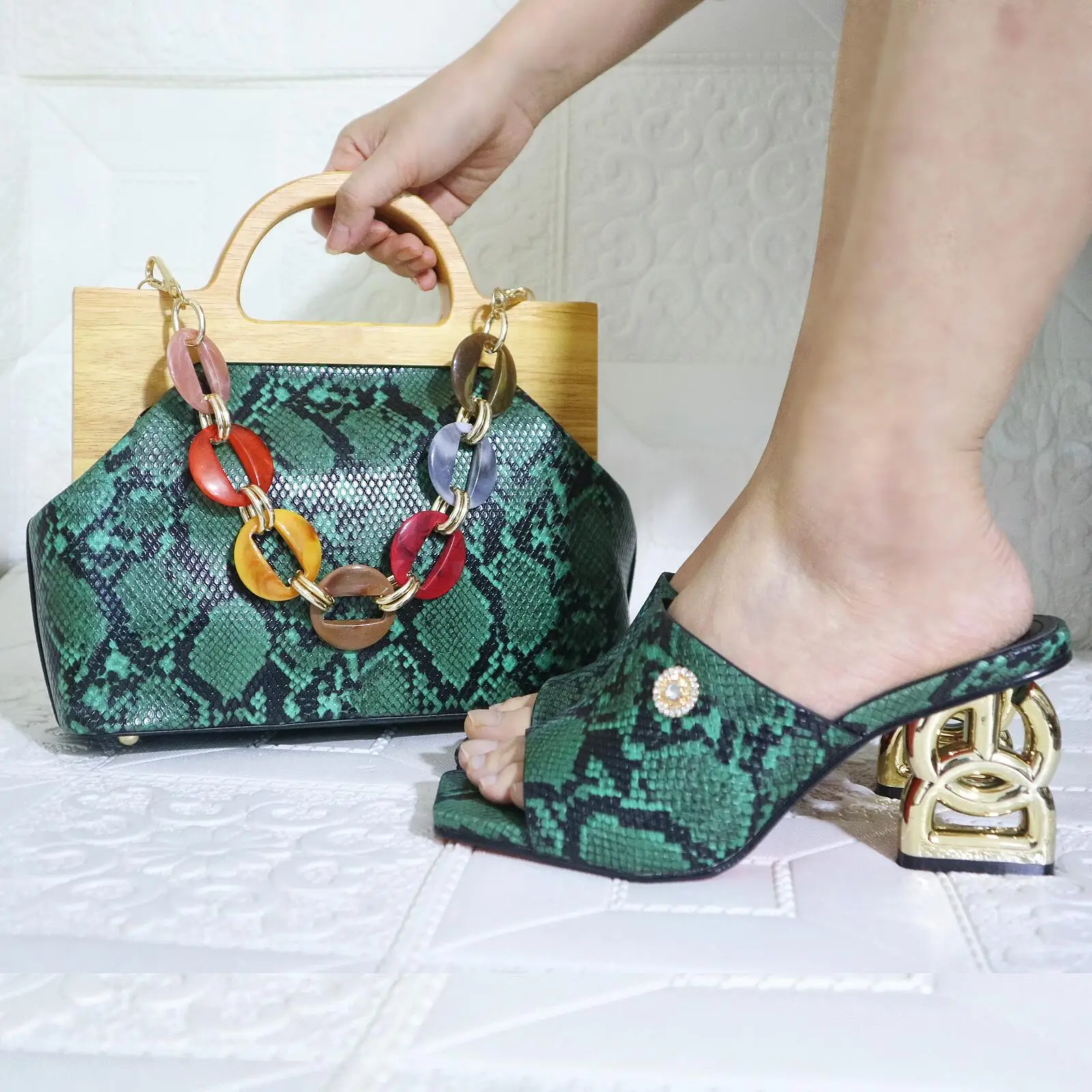 Doershow  new come Matching Women Shoe and Bag Set Decorated green Nigerian Shoes and Bag Set Italy Shoes and Bag set HJL1-13