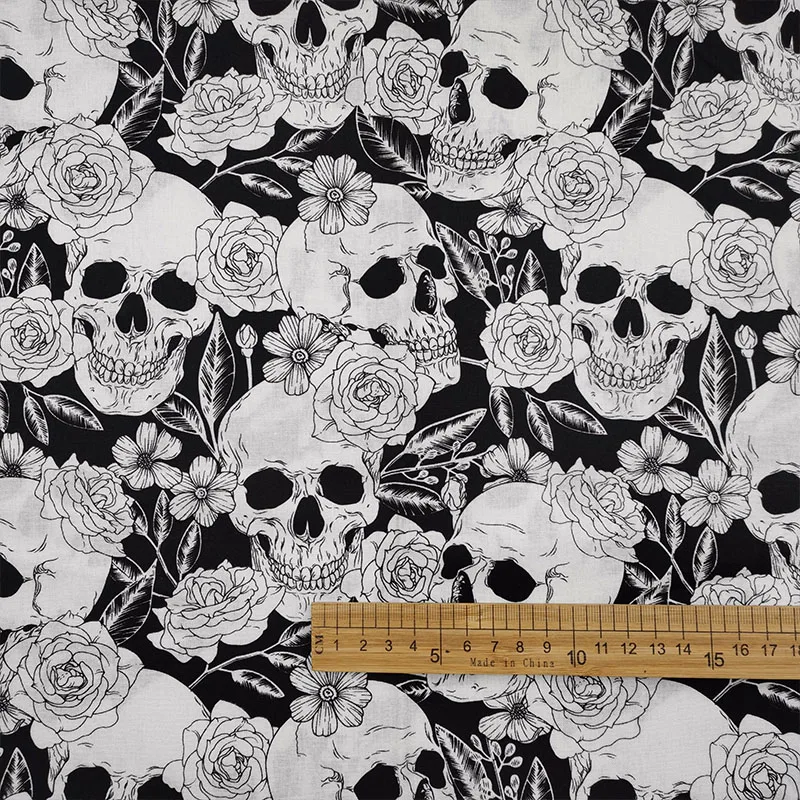 Cool 110cm Wide White Skull Fabric Cotton Fabric White Rose Head Skull Print Cloth Patchwork Sewing Material Diy Clothing Dress