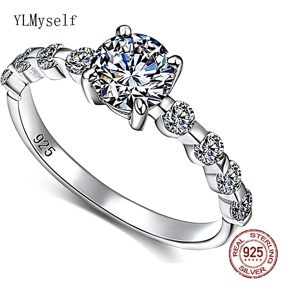 

Elegant 925 Sterling Silver Ring with round Cut Cubic Zirconia Crystal - Top Quality Wedding Engagement Jewelry