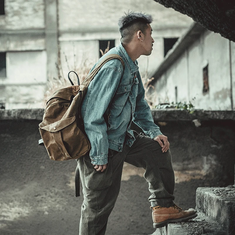 American Retro Waterproof Oil Wax Canvas Knapsack Unisex Computer Travel School Bag Outdoor Mountaineering Bag Hiking Backpack