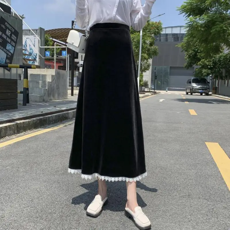 

2024 Autumn Winter New High Waist Slim Simple Black Velvet Skirt Retro Elegant Lace Casual Women A-line Long Skirt Free Shipping