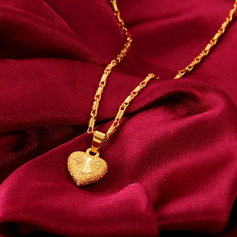 Collar chapado en oro para mujer, cadena de clavícula, colgante en forma de corazón, regalo para novia