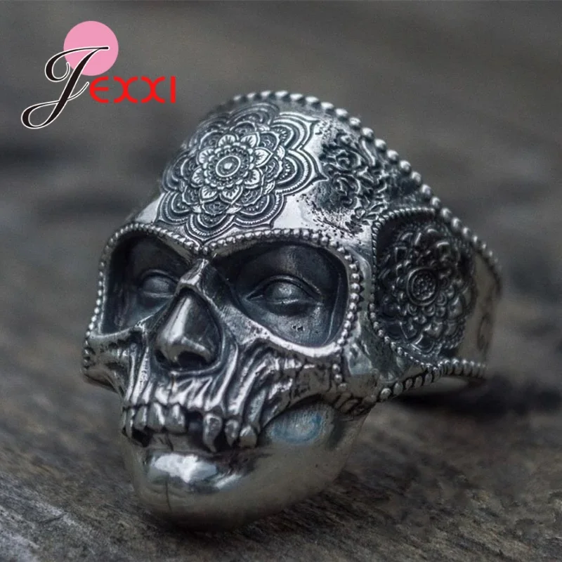 Cool Punk G Berbentuk Kepala Kerangka Jari Cincin untuk Pria Populer Rock Perhiasan Halloween Hadiah