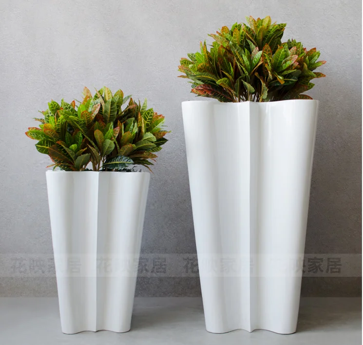 Glass fiber reinforced plastic floor-to-ceiling vase flower arrangement art hotel shopping mall soft decorations ornaments