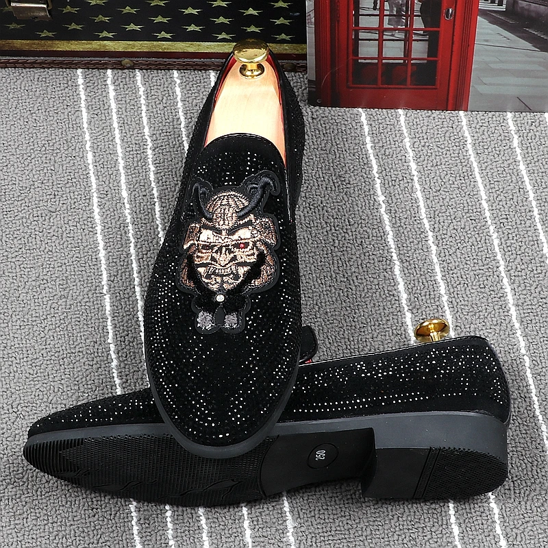 CuddlyIIPanda Men Fashion Casual Loafers Spring Summer Autumn Men Velvet Male Embroidery Note Party Dress Stage Shoes