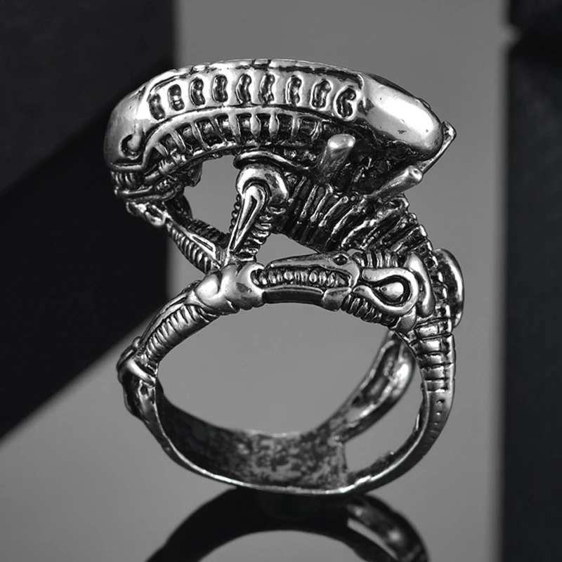 Vintage Punk Silver Color Alien Predator Finger Rings For Men Rock Fashion High Quality Jewelry Ring