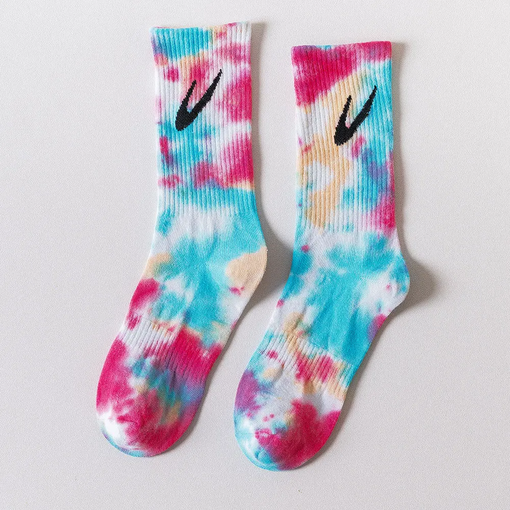 High-quality Tie-dyed Maple Leaf Socks Long Fashion Meniscus Socks Men Skateboard Hiphop Socks Meias Women Couple Socks 1 Pairs