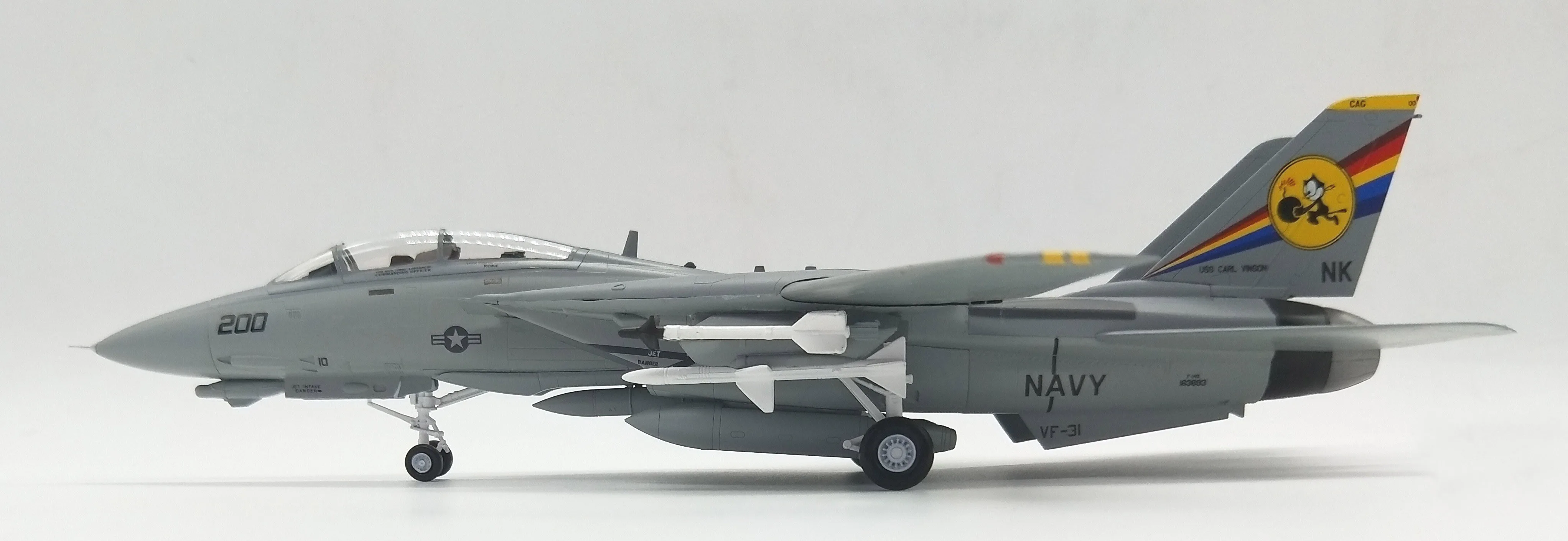 1:72 Us F-14D vf-31 Bomb cat squadron Fighter model Static simulation finished product 7194 Variable swept wing