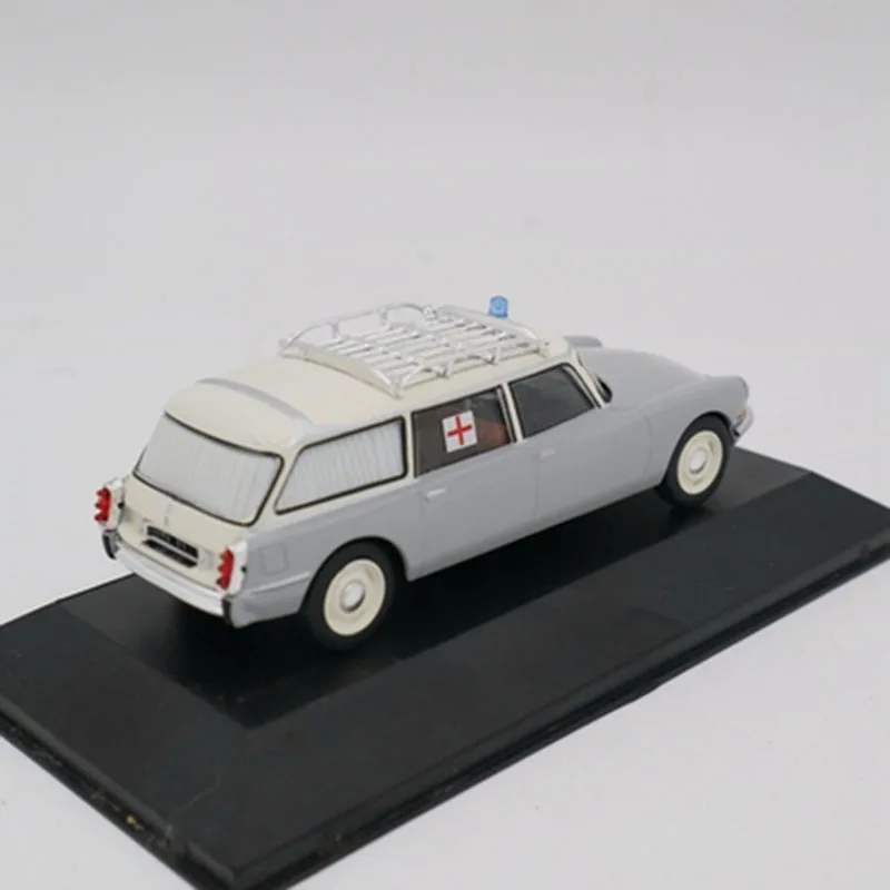 1/43 ID19 Diecast Alloy Ambulance Car Model Simulation Retro Classic Metal Vehicle Model Toys Collection Artwork for Fans of Car