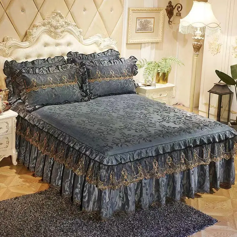 3pcs Set Good Quality Embossing Velvet Bed Skirt 1pc Romance Elegant Coral Fleece Bedspread Included 2pcs Pillowcase