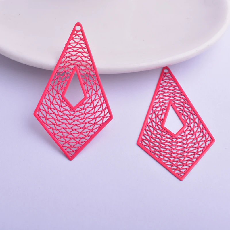 30 Stück AB5564 30*54mm Filigrane Geometrische Pyramiden-Anhänger aus Metall-Messing, Dünner Anhänger für DIY-Schmuck- und Ohrringherstellung – Detail 12