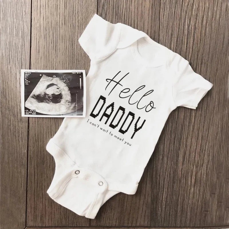 Hello Daddy I Can\'t Wait To Meet You Mommy Pregnancy Announce Baby Bodysuit Best Gift for Daddy Newborn Cotton Romper