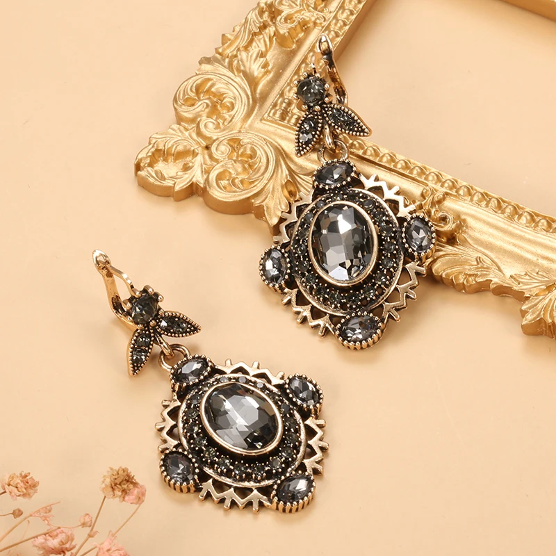 Wbmqda Luxury Gray Crystal Bridal Earrings For Women Antique Gold Color Beach Party Drop Earrings 2020 New Vintage Jewelry