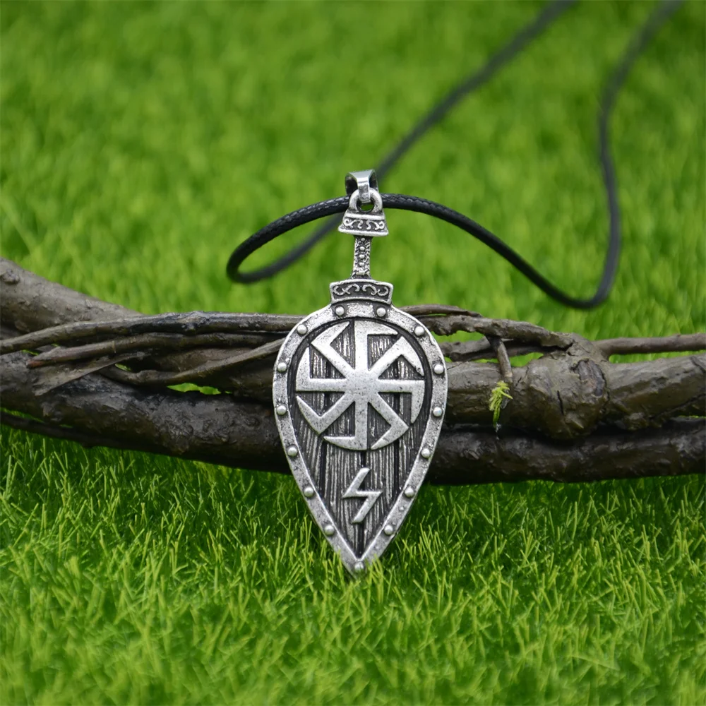 Slavic Kolovrat Shield Pendant Viking Jewelry Mens Necklaces Runic Runes Sowulo Sun Protection Talisman Amulet