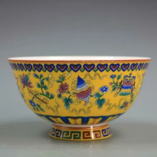 Chinese Qing Qianlong Famille Rose Porcelain Yellow Glaze Auspicious Design Bowl Antique Porcelain Bowl