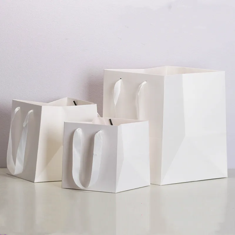 2021 neue verdickte quadratische Handtaschen, Geschenktüte mit Griffen, Bastelpaket, Papier, Geschenkbox, Schmuck, Geburtstag, Verpackung, Taschen, Zubehör, Dekor