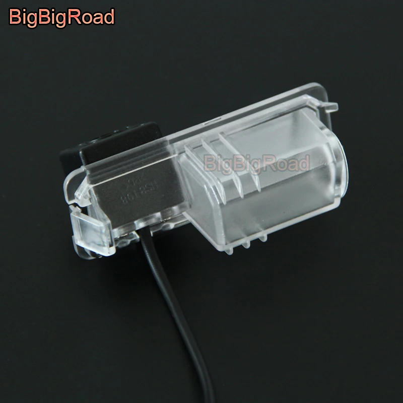 BigBigRoad Per Volkswagen Nuovo Magotan Bora Auto Vista Posteriore Retromarcia Telecamera di Backup Visione Notturna Telecamera di Parcheggio Connettore RCA