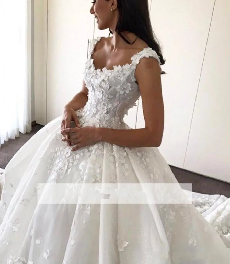 Vintage Ivoor Kant Wedding Dress 2021 Luxe Baljurk Geappliceerd Bruidsjurk Scoop Arabisch Dubai Vestidos De Mairee Plus Size