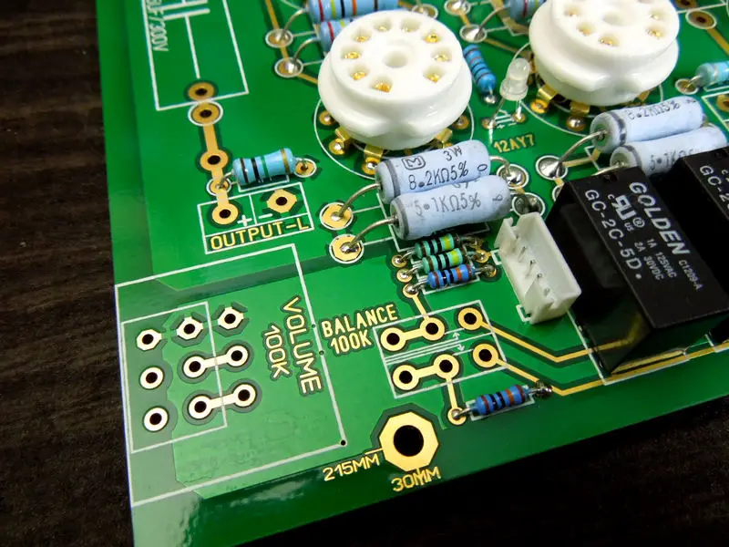 Płytka przedniego stopnia KONDO M77 jest kompatybilna z diagramem obwodów Sing Play Wysokiej klasy zestaw do samodzielnego montażu z zaworem Hi-Fi Tube Phono Pre-Amplifier