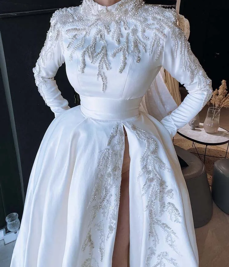 

2022 Vintage High Collar Beaded Pearls Long Sleeve High Slit A Line Satin Wedding Dresses