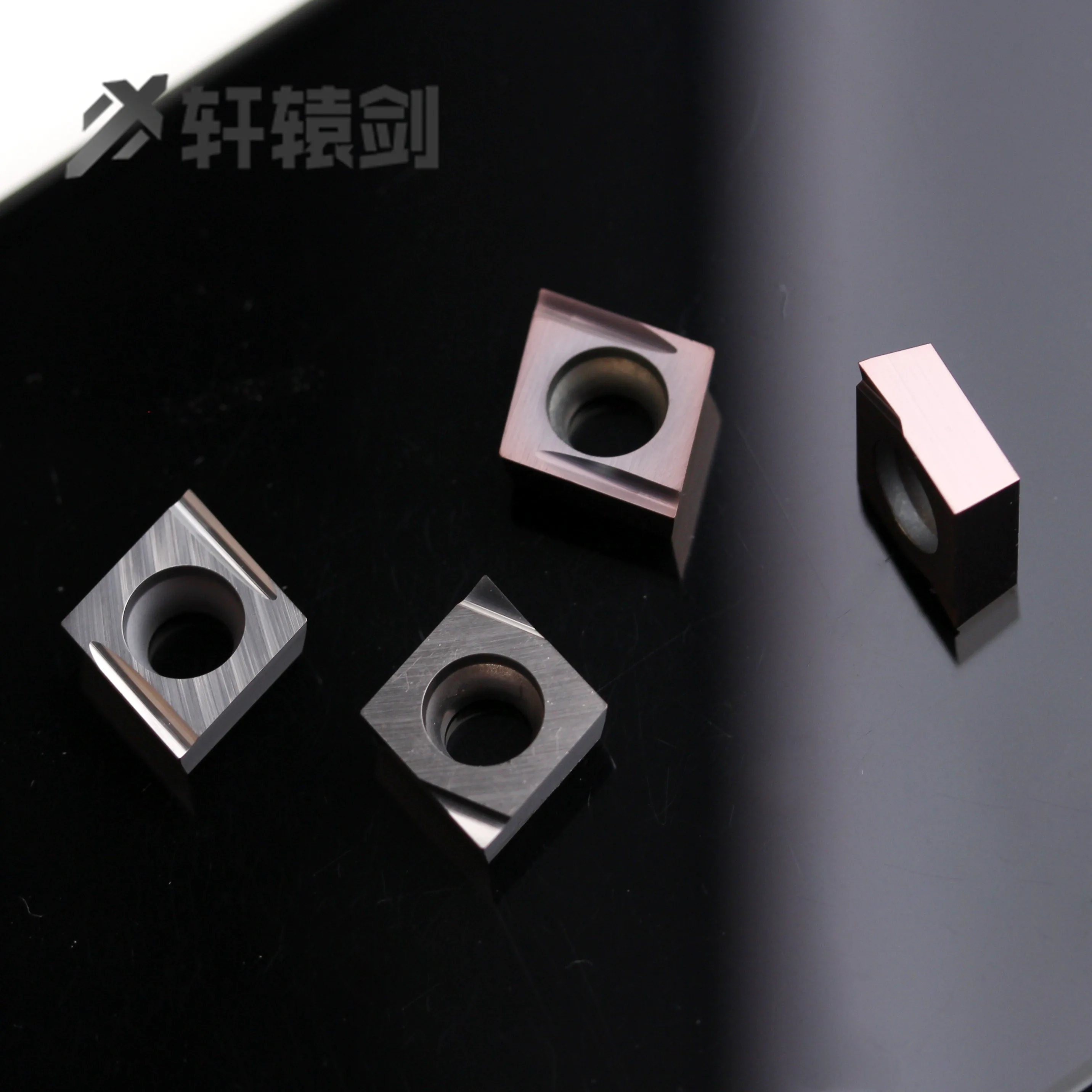 CCGT060201 CCGT060202 CCGT060204R-U CCGT09T301 09T302 CCGT09T304R-U100 % Asli Masukkan CNC Carbide Aluminium Blade