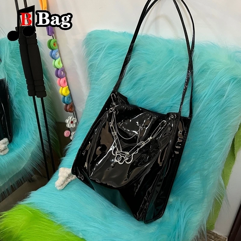 Women Y2K Bright Black Patent Leather Single Shoulder Bags Underarm Bag Hot Girls Handbag Female Punk Chain Large capacity Tote