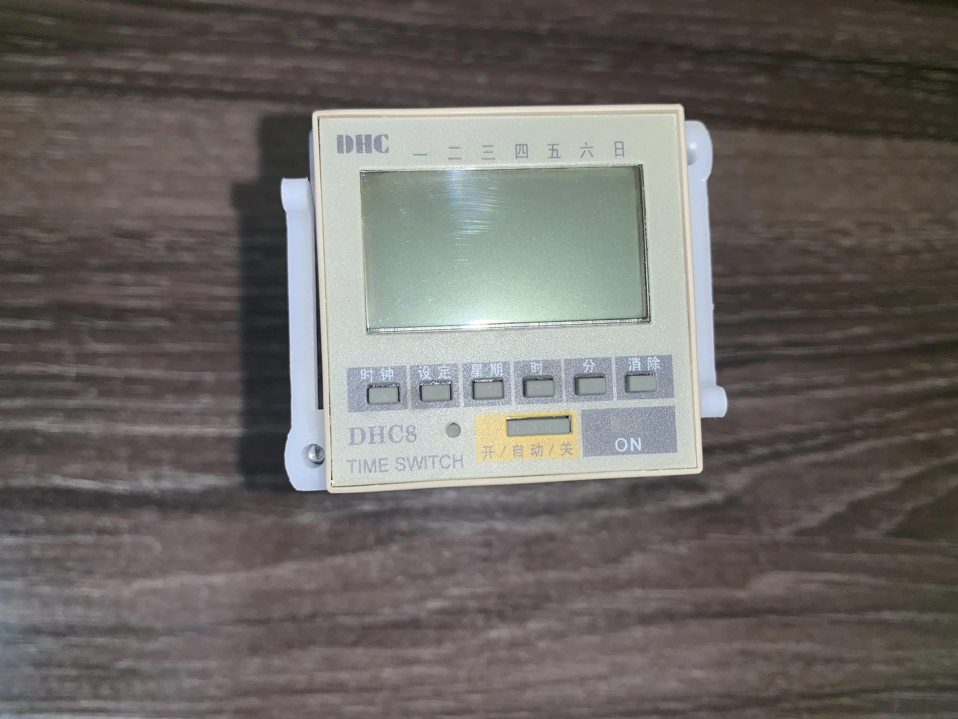 

DHC time controller DHC8 timer size 48 * 48 panel output 10A with backlight 8 groups on and off week or day cycle