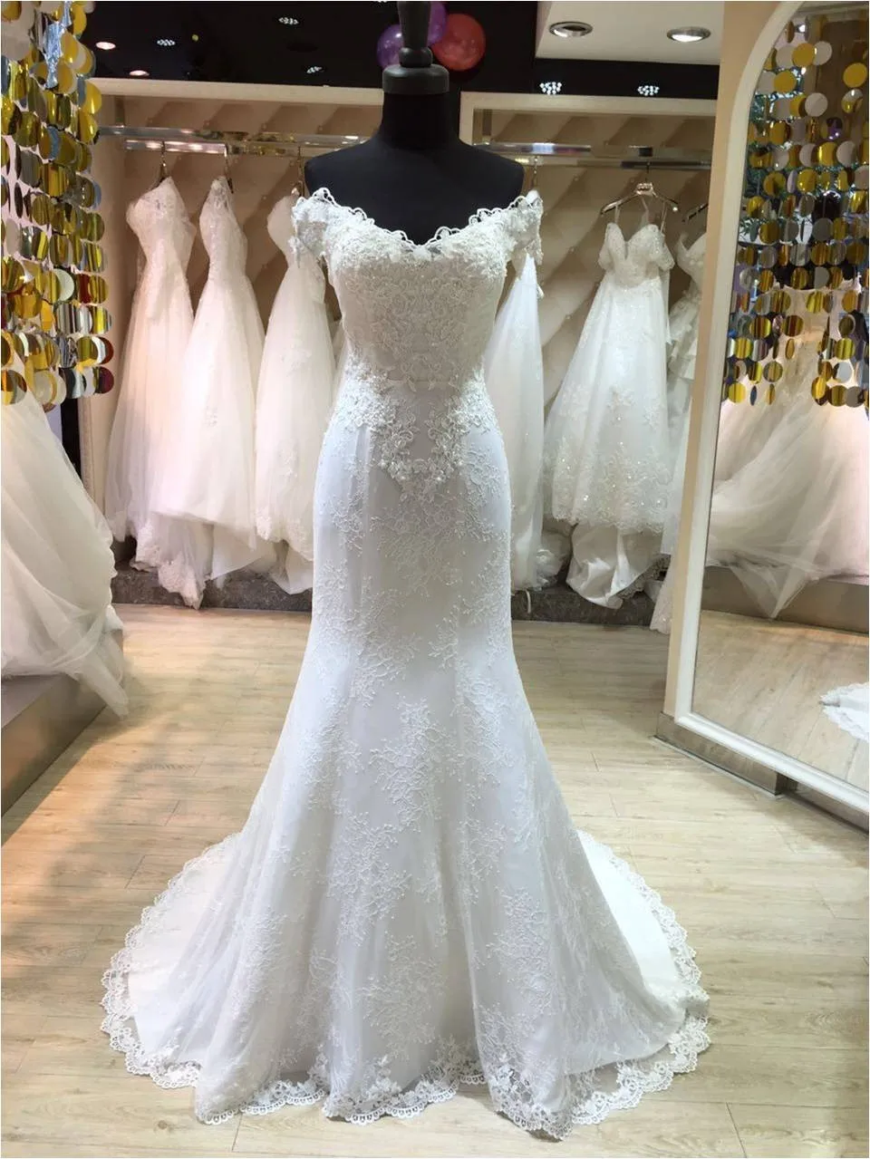 Robe De mariée Sexy en dentelle, épaules dénudées, dos nu, avec traîne détachable, sur mesure