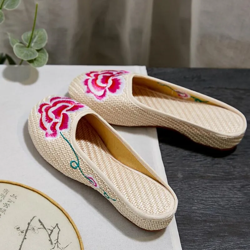 Special Offer Women\'s Summer Canvas Slipper Floral Embroider Breathable Casual Slides Flat Heel Walking Shoe Standard Size