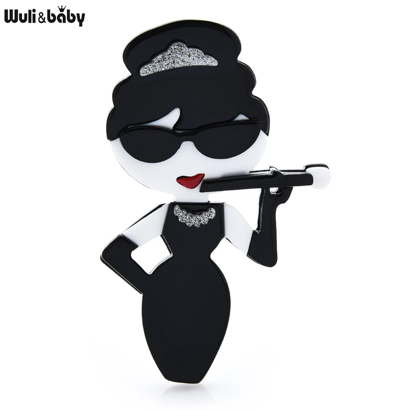 Wuli&baby Acrylic Famous Actor Figure Brooches For Women Smoking Cigarette Holder Lady Party Casual Brooch Pin Gifts