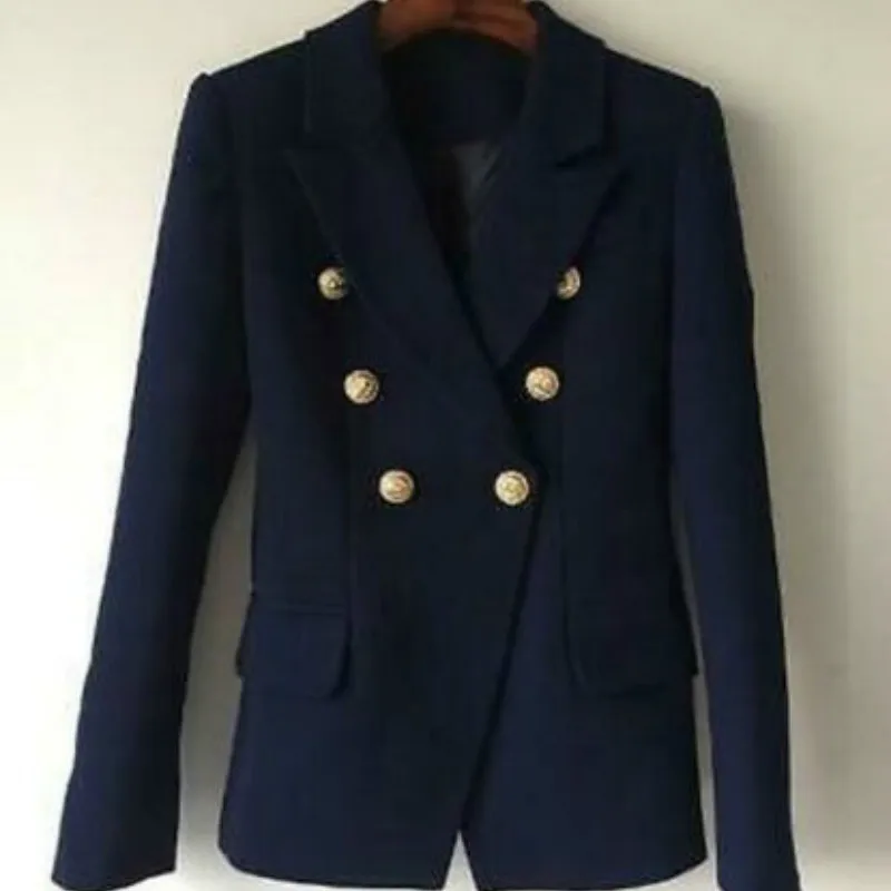 Рисунок 6 - Женский двубортный тренчкот