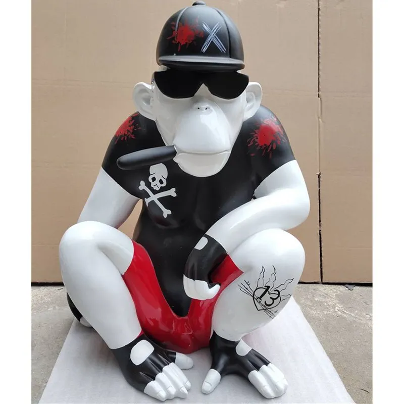 60CM CARTOON ANIMAL ART HOODED GORILLA ART SCULPTURE FASHION CIGAR MONKEY STATUE RESIN CRAFTWORK KTV DECORATIONS FOR HOME R3432