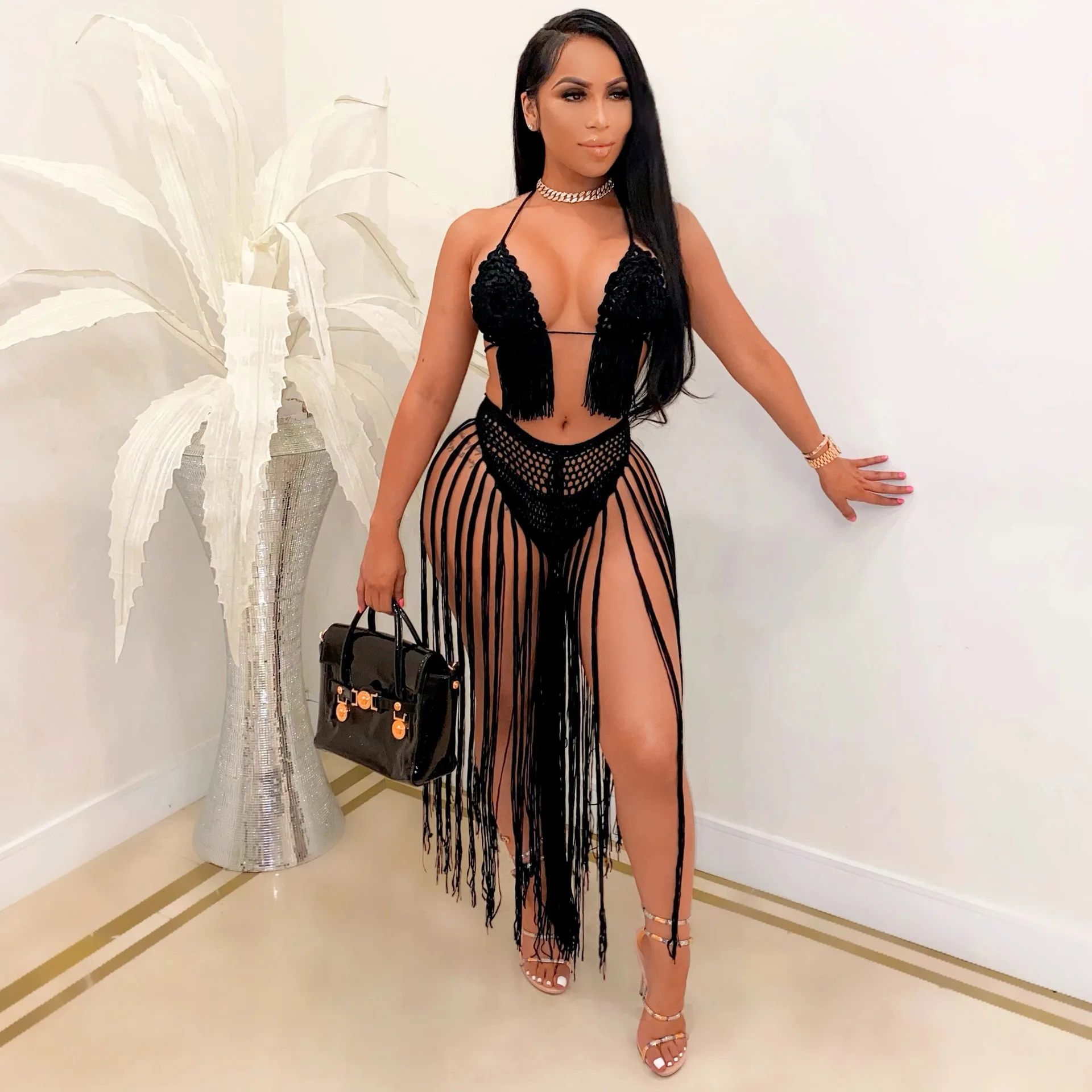 JRRY Casual Women Knitted Set Halter Backless Crop Top Long Tassels Briefs Crocheted 2 Pieces Set Hollow Out Crochet Beach Wear