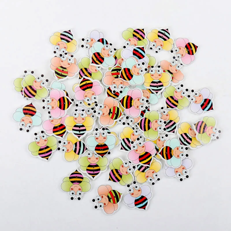 2020 Bee Pattern Wooden Buttons Random Home Decoration Crafts Mixed Sewing Decorative Scrapbooking 30pcs 24x24mm