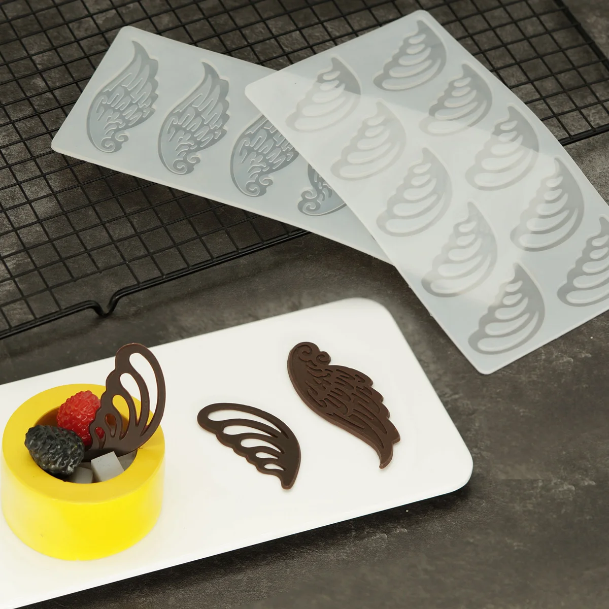 

Wing Shape Chocolate Mold Hollow Out Wings Silicone Stencil Mould Sugarcraft DIY Cake Decorating Topper For Ice Cream Sundae