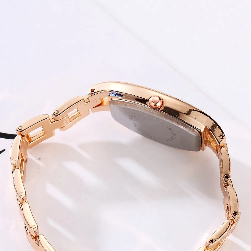 Women Bracelet Watch Rose Gold Fashion Luxury Stainless Steel Wrist Watch Rhinestone Ellipse Creative Ladies Dress Quartz Watch