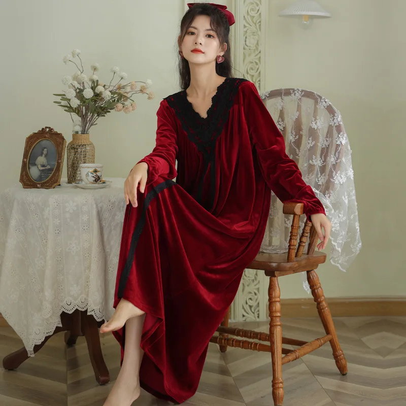 Romantic Nightgowns Women Winter Long Night Dress Victorian Velvet Robe Vintage Court Style Royal Peignoir Princess Sleepwear