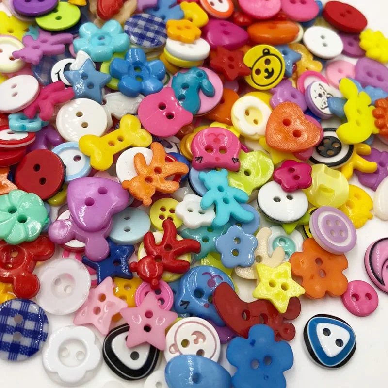 50pcs Lots mix Assort Plastic Buttons Scrapbooking Sewing Craft Appliques PT98