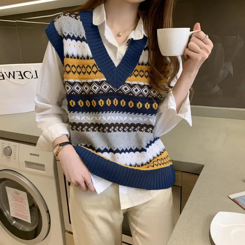 

Pullover Basic V-neck Solid Autumn Winter Sweater Pullover Women Female Knitted Sweater Slim Sleeveless Badycon Sweater Cheap