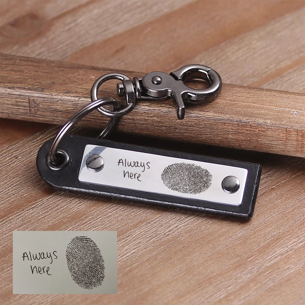 Handmade Retro Leather Keyholder - Original Business Leather Keychain - Can Be Personalized with Your Handwriting