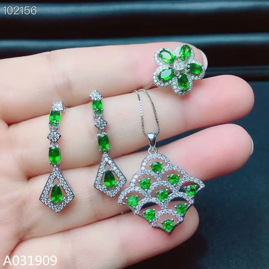 

KJJEAXCMY Boutique Jewelry 925 Sterling Silver Inlaid Natural Diopside Earring Necklace Ring Ladies Miss Suit Support Detection