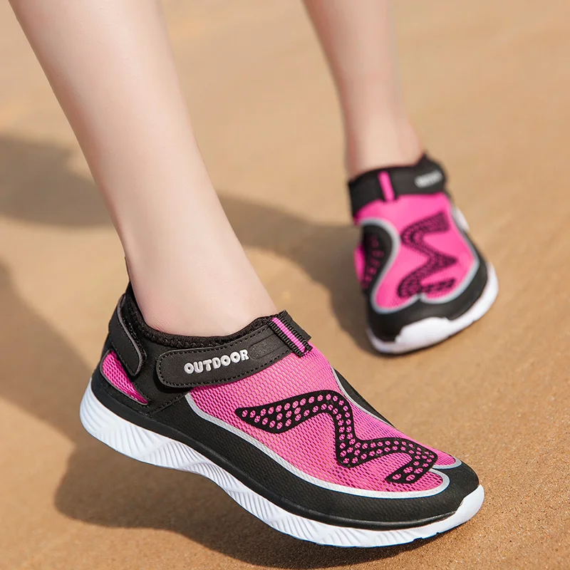 Sneakers Women and Men Beach Sandals Breathable Mesh Female Water Slippers Comfortable Lightweight Quick Drying Casual Shoes