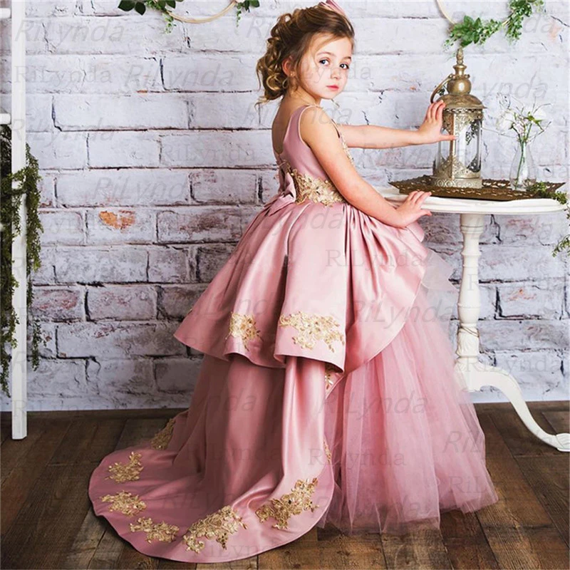 New Hot Girls First Communion Dresses Long Sleeves Ball Gown Lace Appliques Tulle Flower Girl Dresses for Weddings with Sash