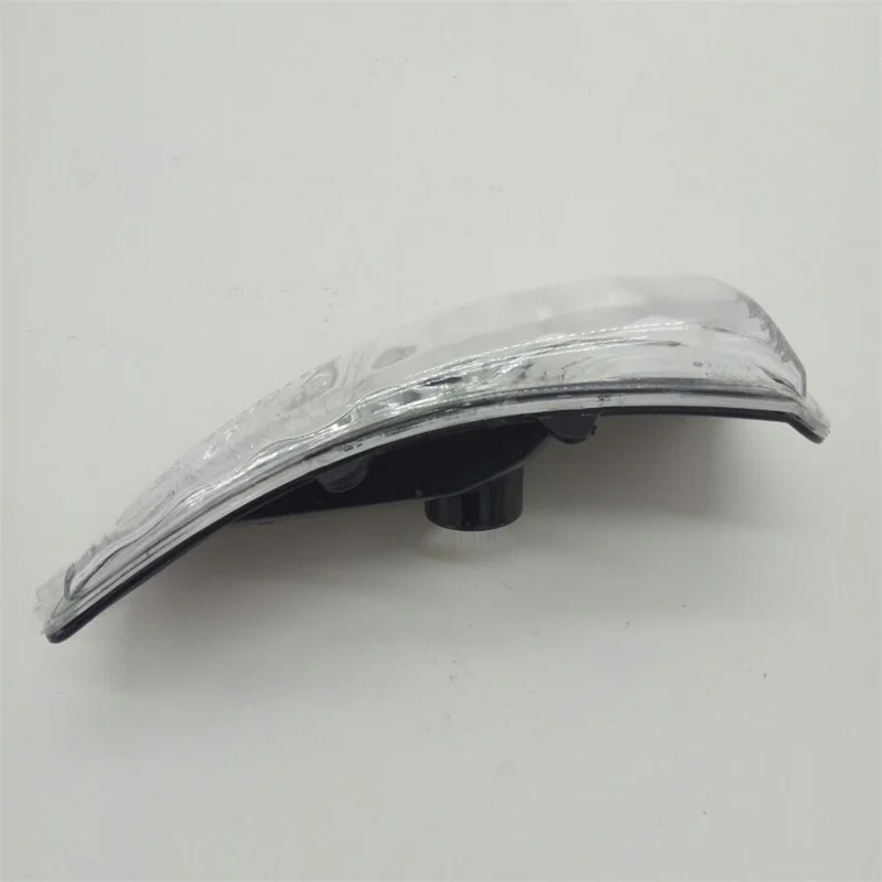 Left /Right Side Mirror Lights For Volvo New S80 S80L S40 S60 C70 C30 Driver Side Mirror Turn Signal Rearview Mirror Light