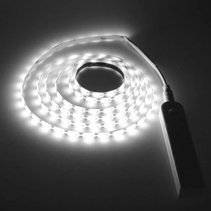 캐비닛 조명 아래 LED 모션 센서 옷장 램프 테이프 원격 컨트롤러 방수 60/120/180 LED 밤 스트립 빛
