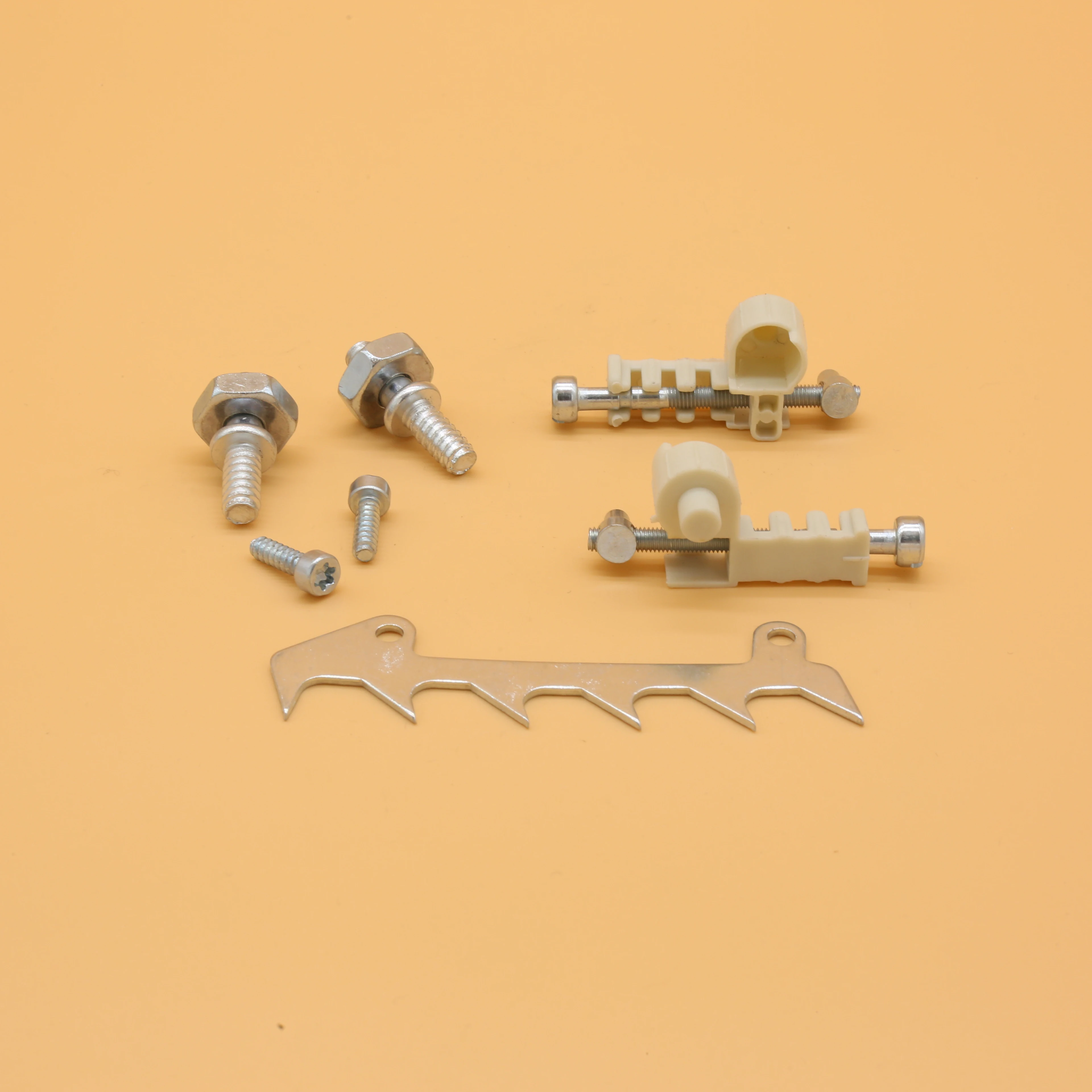 Bumper Spike Felling สุนัข Chain Tensioner Adjuster สกรูสำหรับ Stihl 017 018 MS170 MS180อะไหล่เลื่อยลูกโซ่1120 664 1500